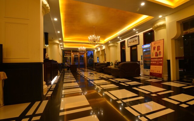Royal Holiday Hotel