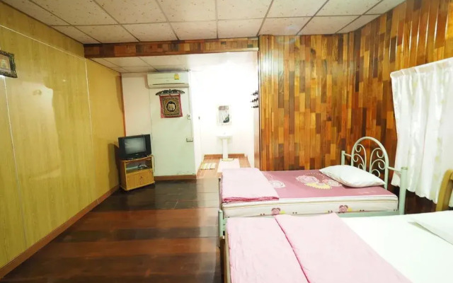 Baan Prakaikeaw