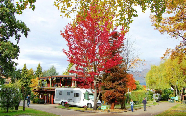 Queenstown Holiday Park & Motels Creeksyde