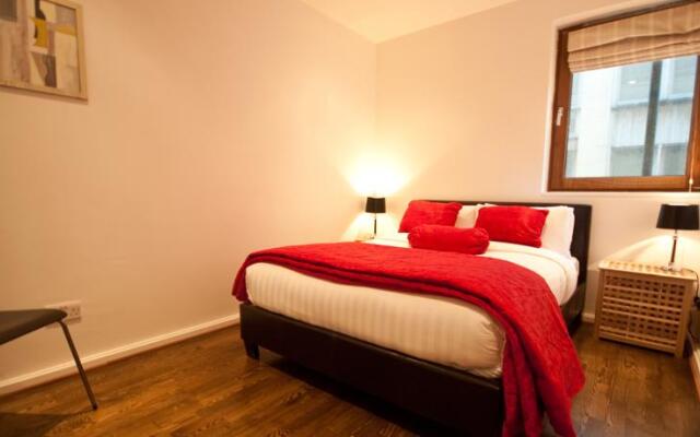 IFSC Dublin City Apartments by The Key Collection