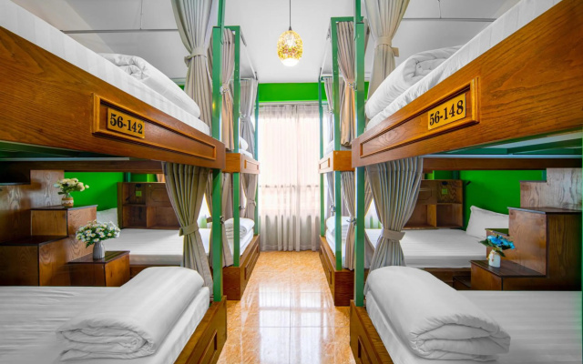 Little Charm Hanoi Hostel – Guest Rooms – Hanoi