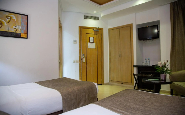 Malak Hotel