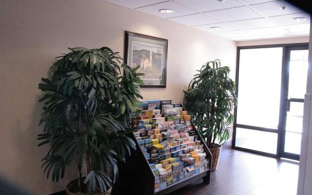 Country Inn & Suites By Radisson, Toronto Mississa