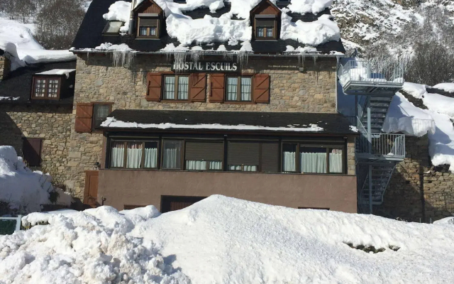 Hostal Escuils