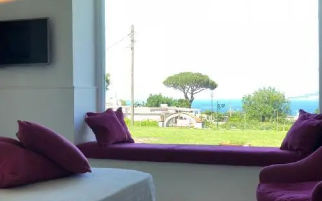 Marunnella Suites