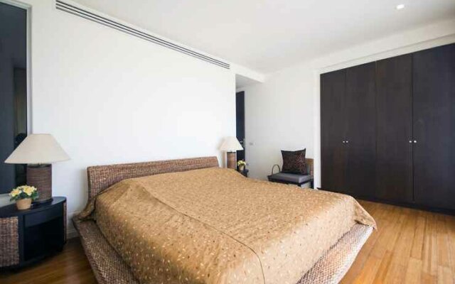 Spacious 5-Bedroom Surin Beach Villa