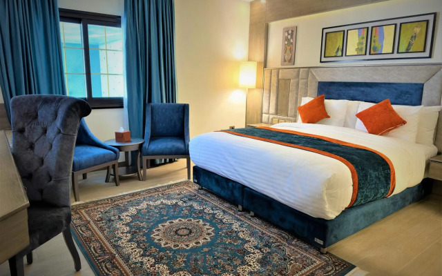 Petra Canyon Hotel