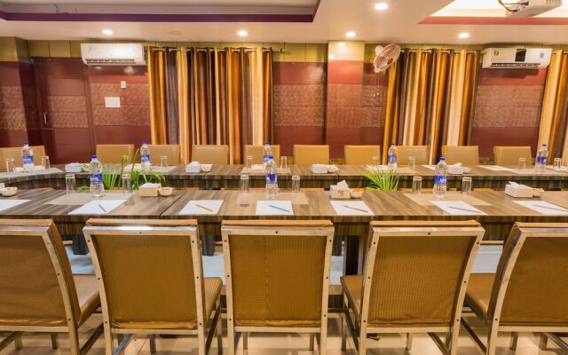 Siddhartha Hotel New Anand