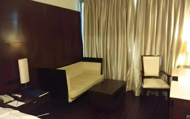 Golden Tulip Gurgaon