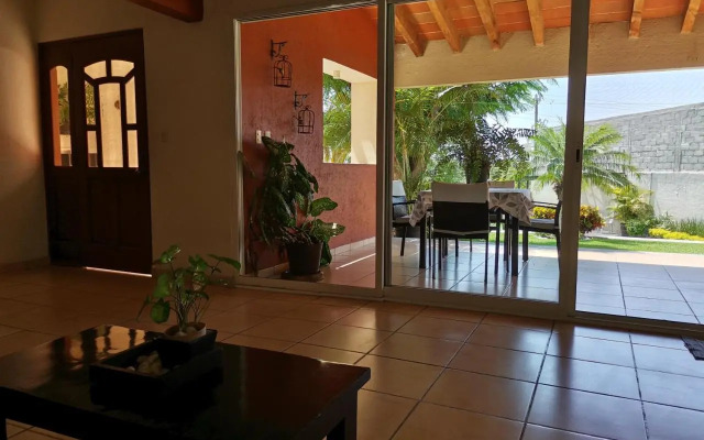Casa Flor de Mayo