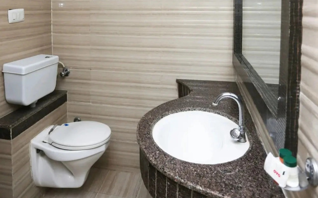 GM Grande by OYO Rooms