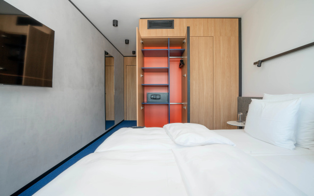 GREFIS Hotel
