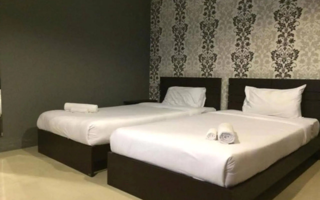 Sweet Hotel