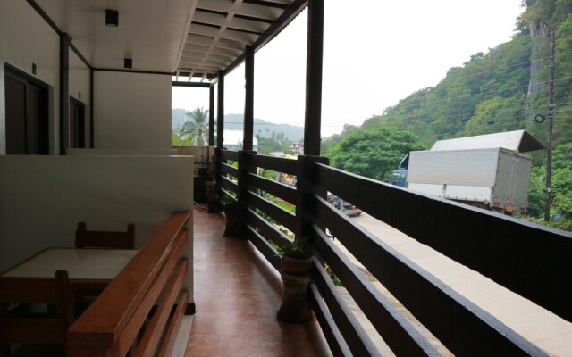 Lolo Panding Inn