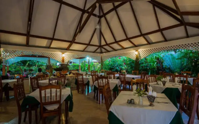 Zerof Guest House & Self Catering Apartments