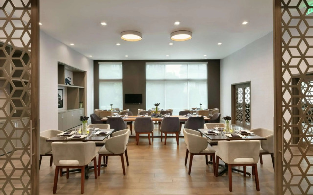 Embassy Suites by Hilton Atlanta Midtown
