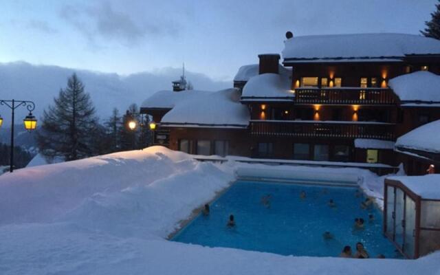 Nice Studio with Mountain View