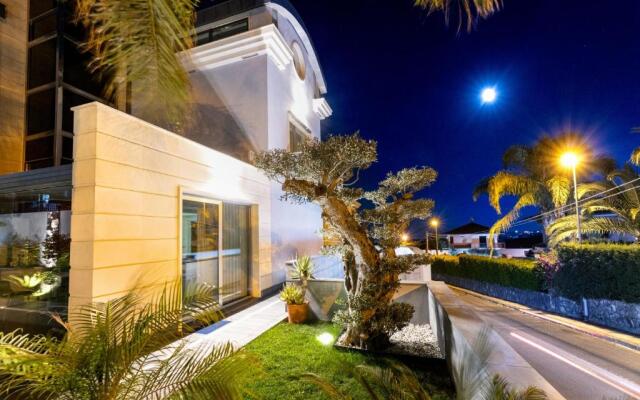 Zaffiro Lavico rooms Etna nature sea