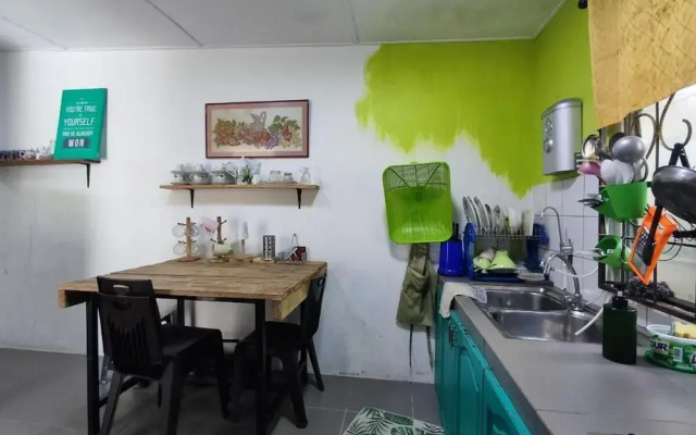 Yons' Homestay by Oyo Rooms