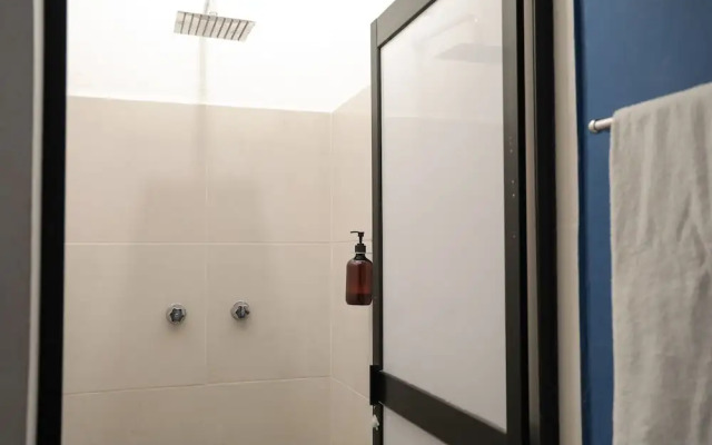 ANTIQUE Guest House Fundidora