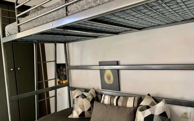 Sleeps 4 close to Iaso Oaka Mitera