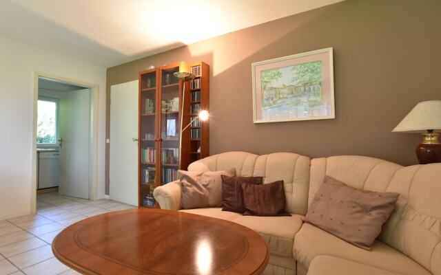 Charming Bungalow with Fenced Garden in Bastorf