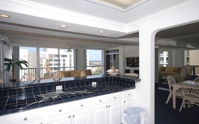 Shoreline 1116 Condo by RedAwning