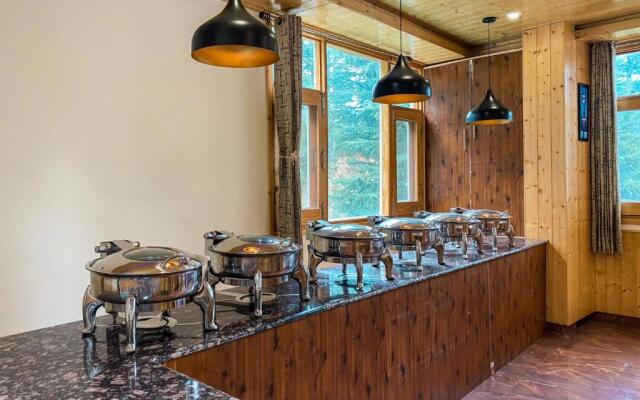 Hotel Grand Oasis Manali
