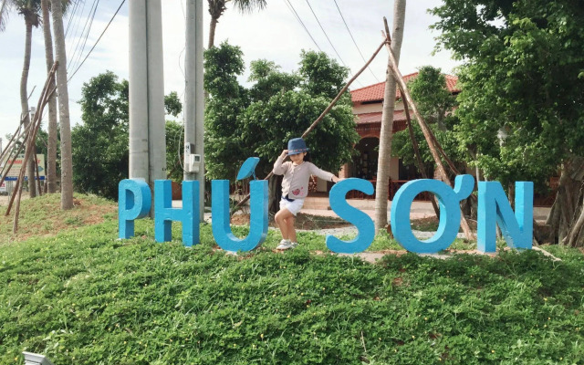 Phu Son Village Resort