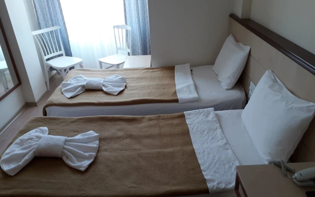 Ayhan Otel