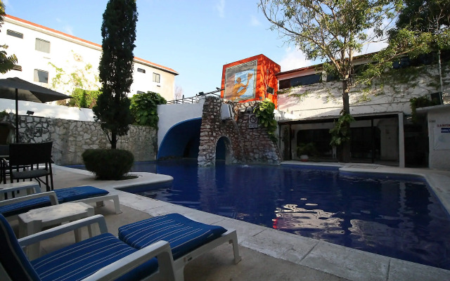 Hotel Xbalamque and Spa Cancun