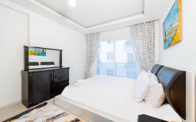 Business-friendly Flat Close to Beach in Konyaalti