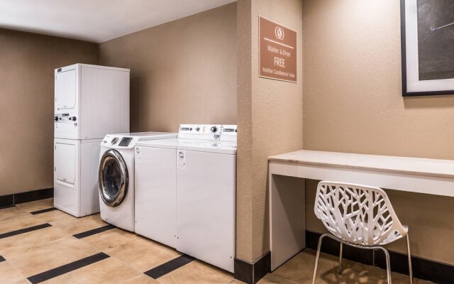 Candlewood Suites Topeka West by IHG