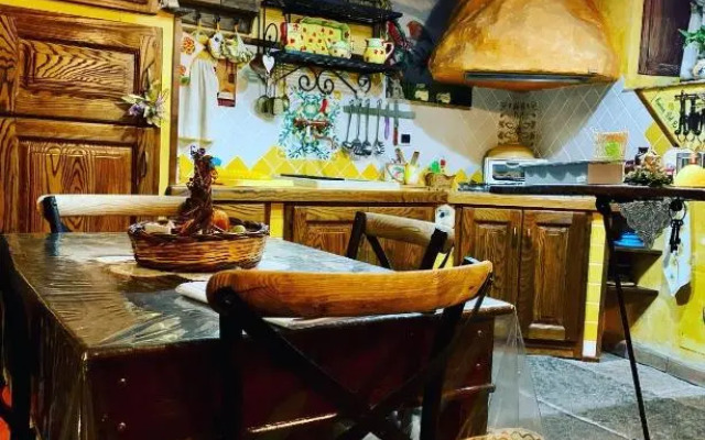 LAntico Loco Commodo