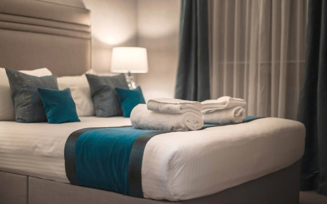 The Knight Residence Apartments by Mansley
