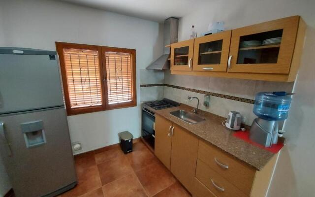Casa/Departamento Planta Baja Amoblado Para 4 Personas