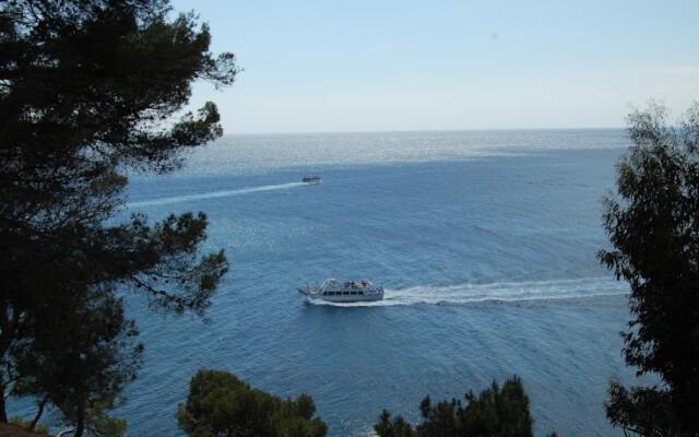 Santa Maria de Llorell Holiday Houses