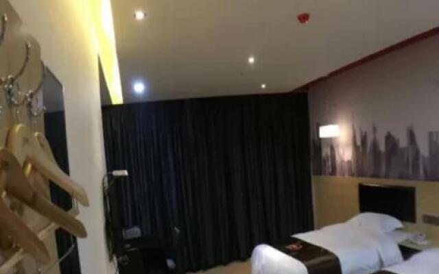 Shangpin Beautiful Hotel (Gao'an Ruiyang Avenue)