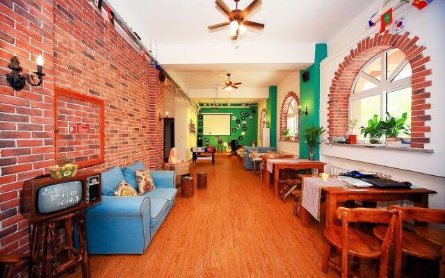 Dalian Gap Year Youth Hostel