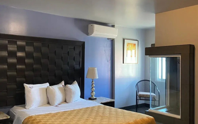Hotel Suites Royal
