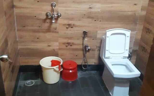 Banaras Hotel LLP