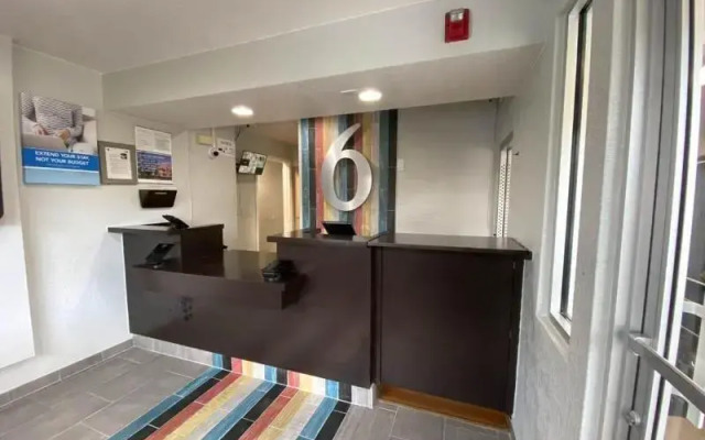 Motel 6 Albuquerque, Nm - Midtown