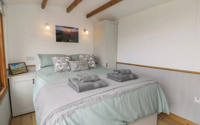 Tan Y Castell Shepherds Hut