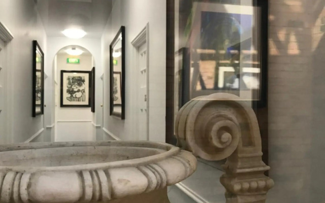 Art Hotel on York