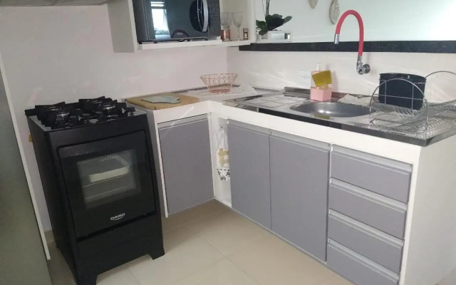 Apartamento - Condomínio Jardins dos Pescadores - Praia do Perequê-Açu