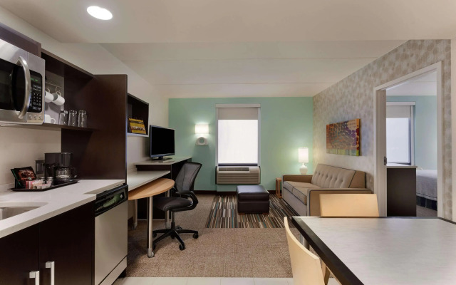 Home2 Suites by Hilton Philadelphia - Convention Center, PA