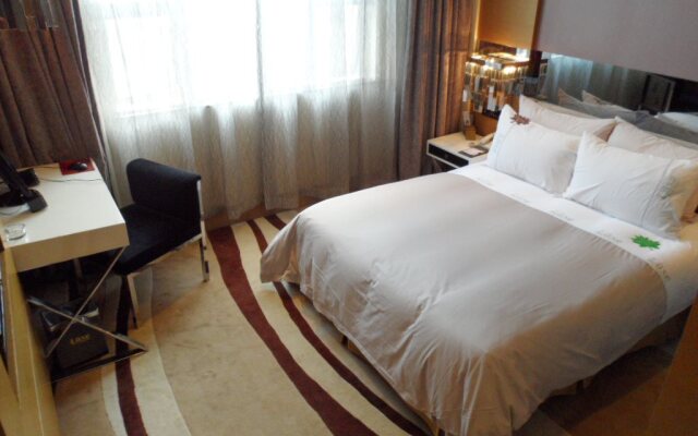 The Luxe Manor Hotel