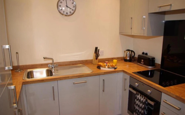 The Roaches Suite - Premier Serviced Accommodation