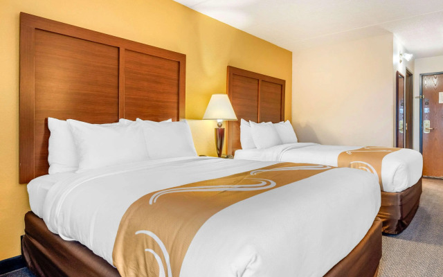 Quality Inn & Suites Zanesville City Center