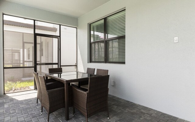 2925FS - Storey Lake